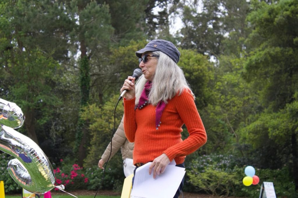 Walk SF member and Golden Gate Park expert Nancy Botkin gave an amazing talk on the history of car-free spaces in the park. Photo by Fiona Yim. 